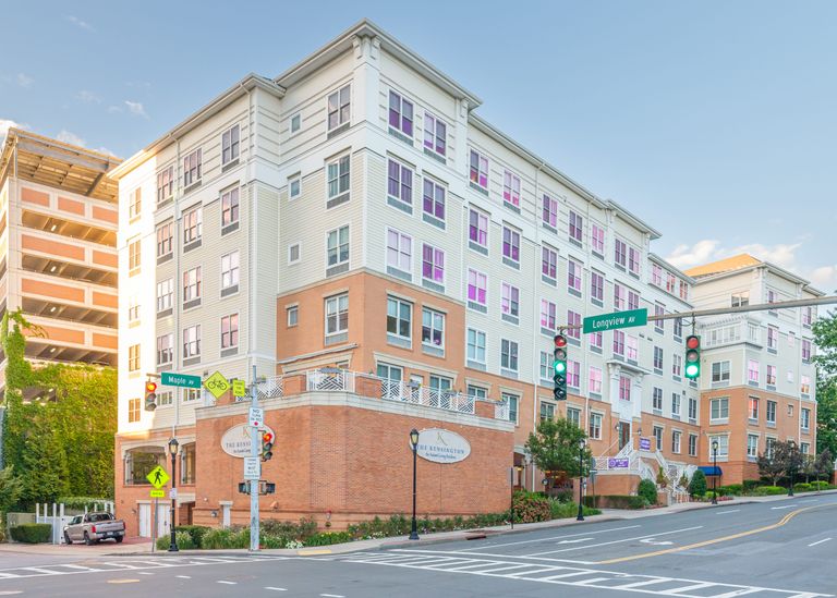 レオナルド・ウェーバー　[ WHITE PLAINS , NY ] The Kensington White Plains (UPDATED) - Get Pricing, See 5 Photos